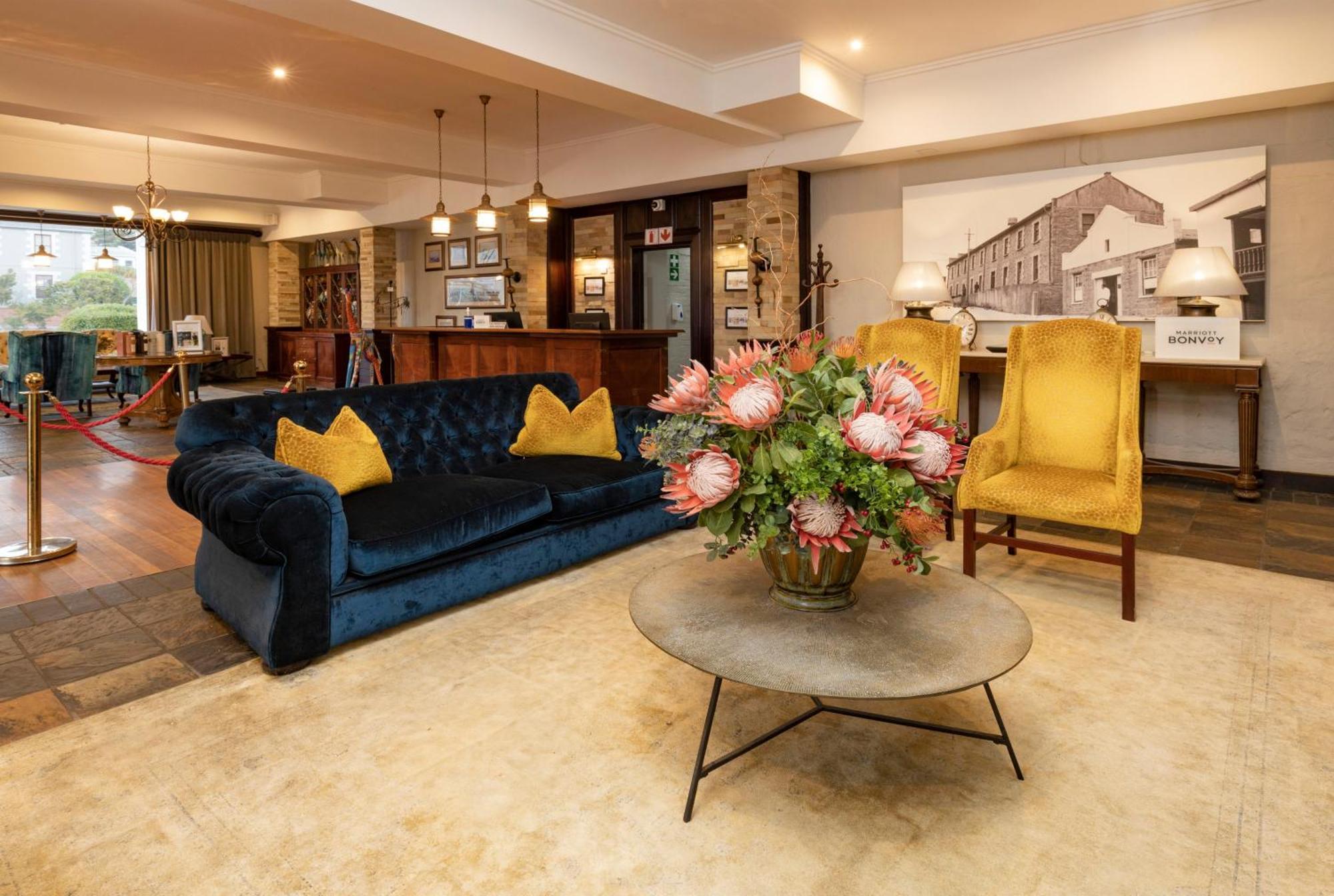 Protea Hotel By Marriott Mossel Bay Bagian luar foto