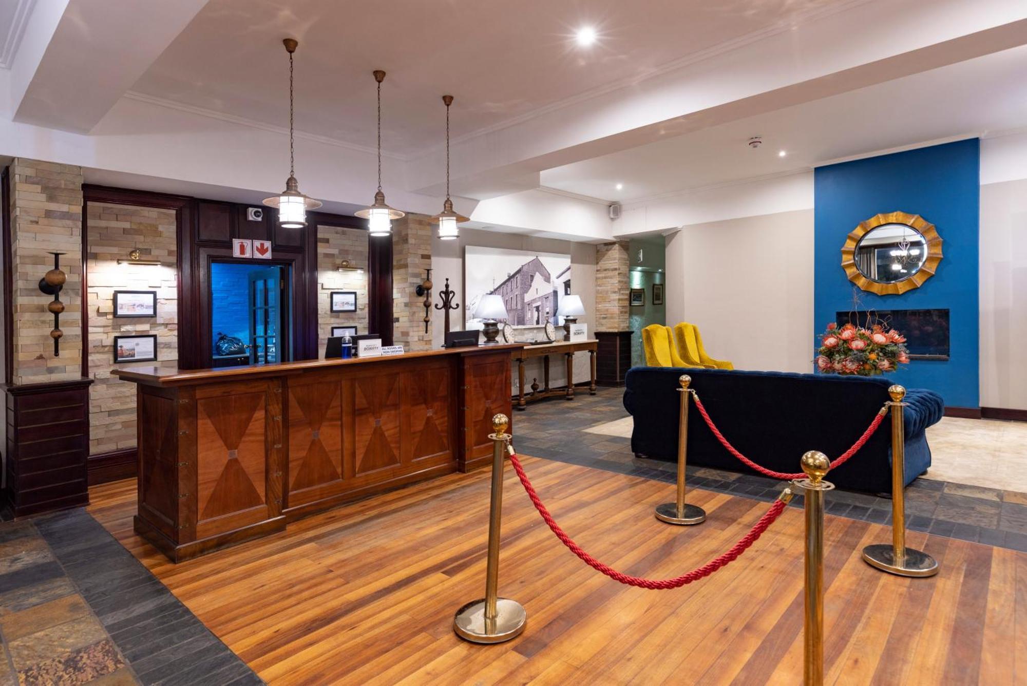 Protea Hotel By Marriott Mossel Bay Bagian luar foto