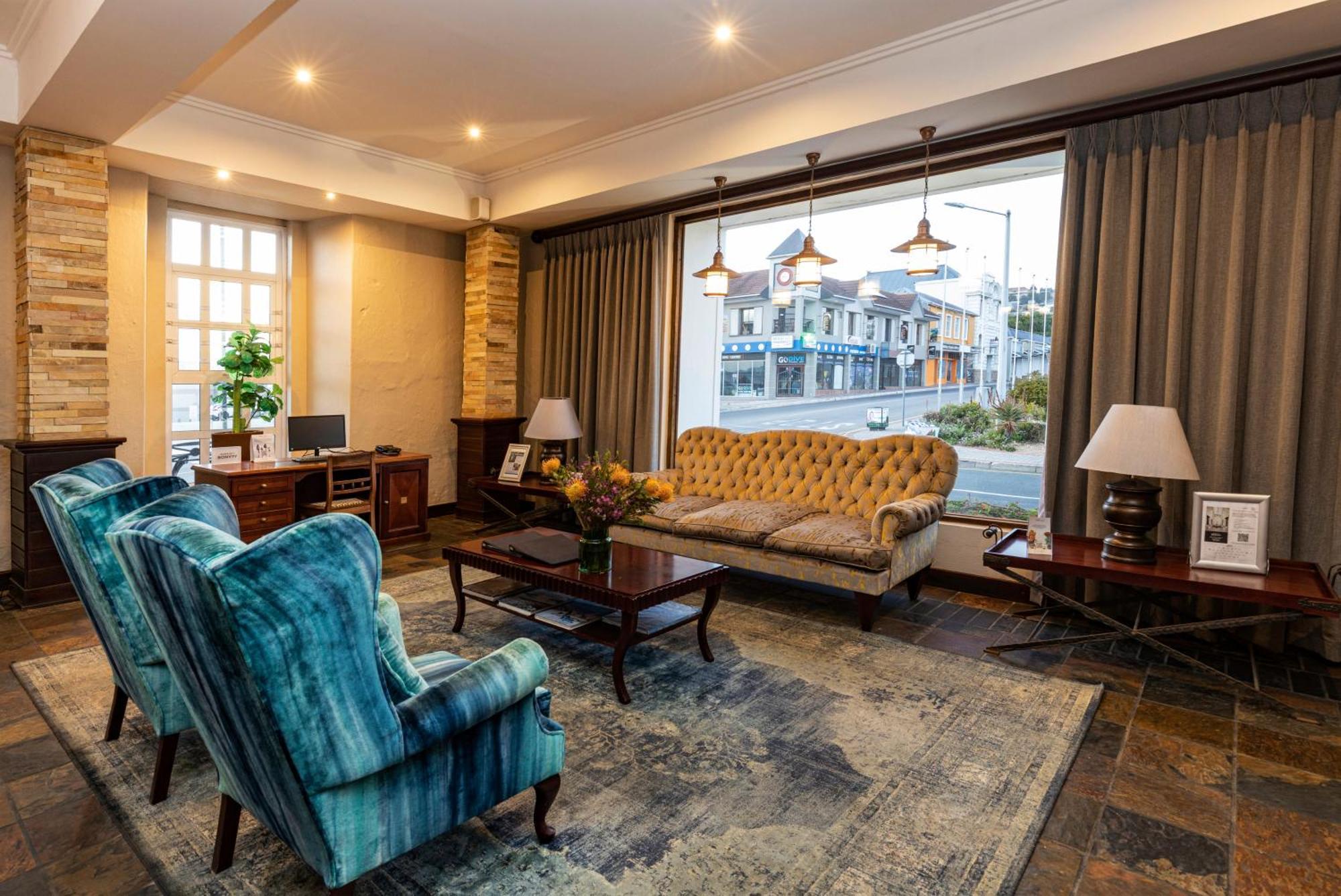 Protea Hotel By Marriott Mossel Bay Bagian luar foto