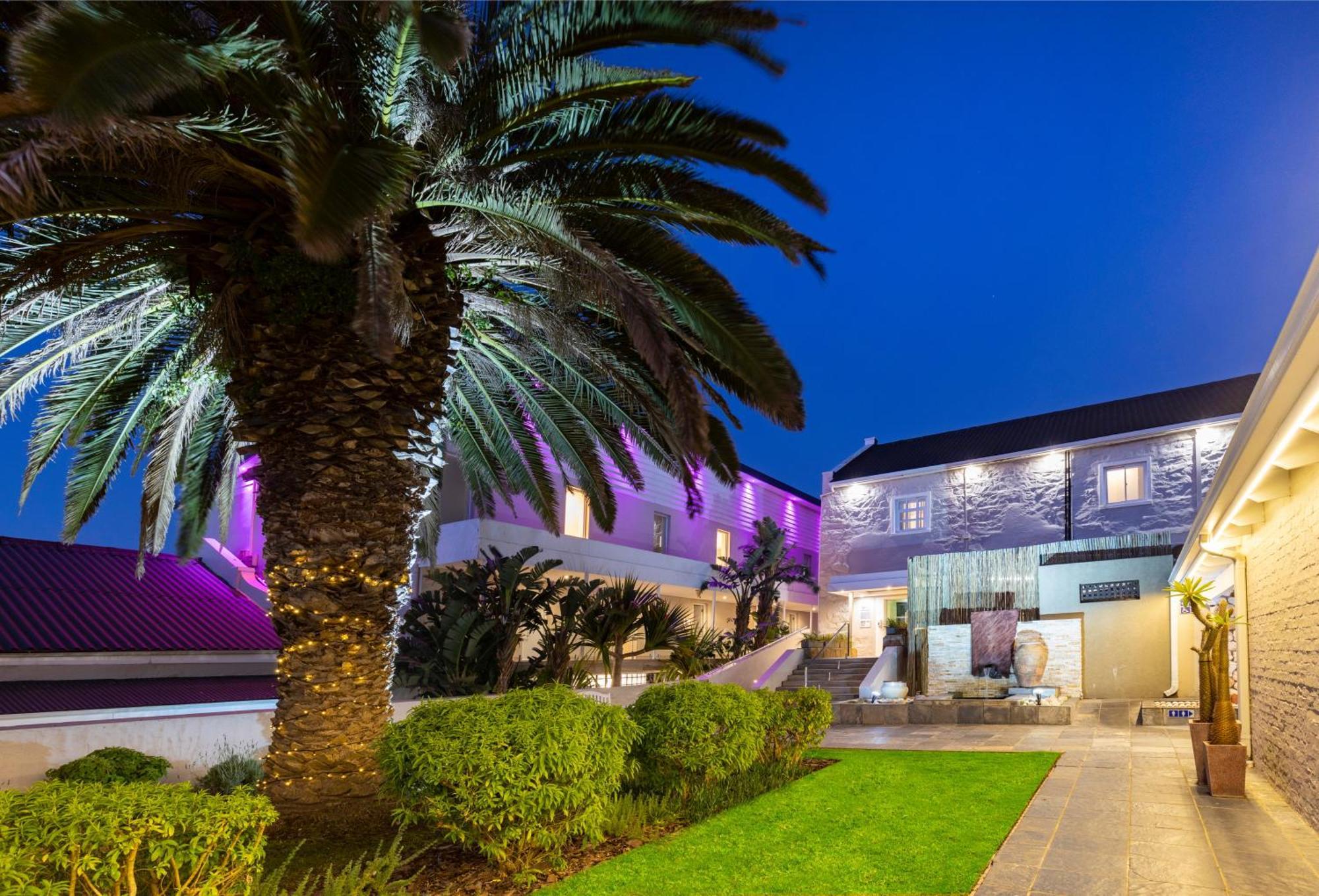 Protea Hotel By Marriott Mossel Bay Bagian luar foto