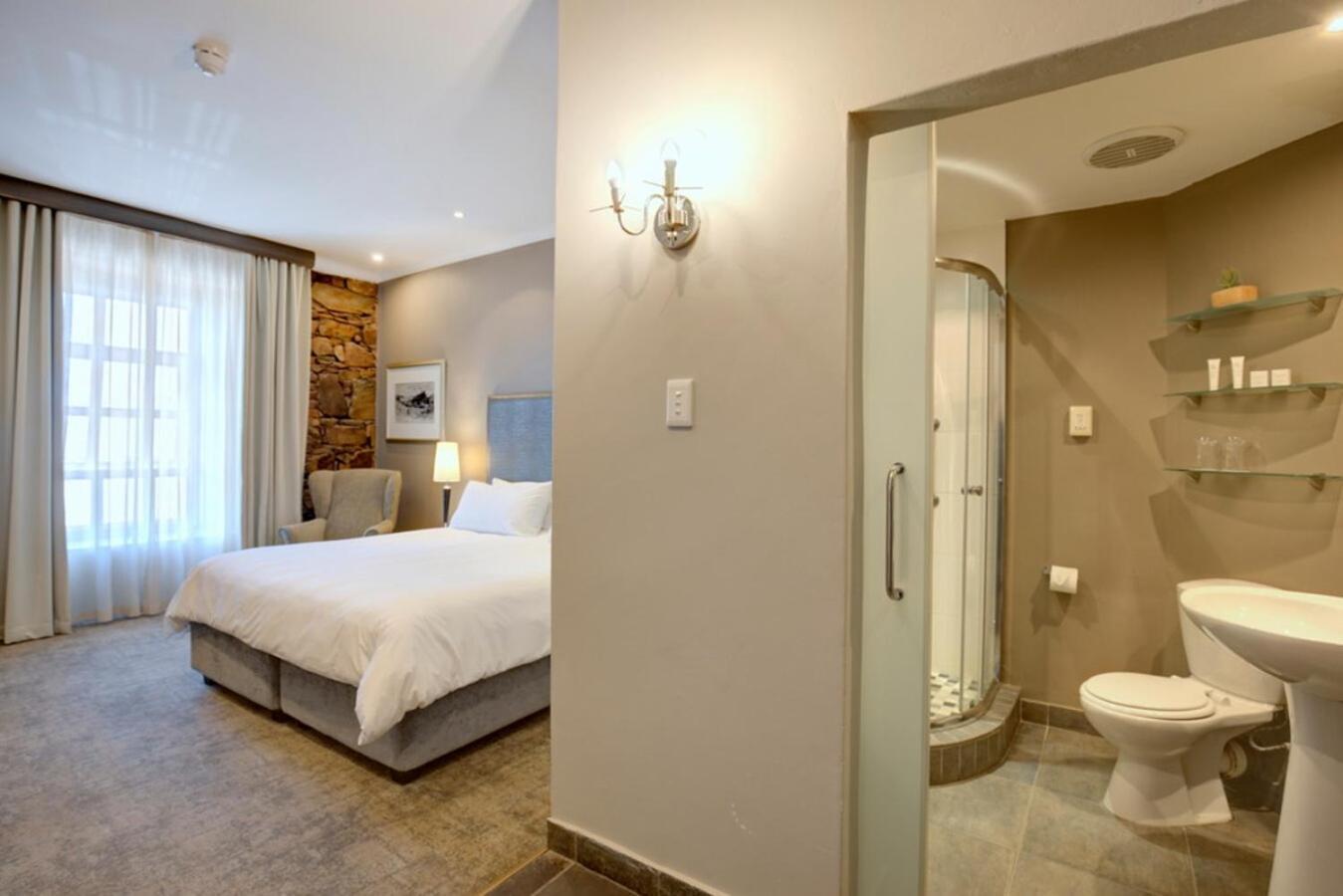 Protea Hotel By Marriott Mossel Bay Bagian luar foto