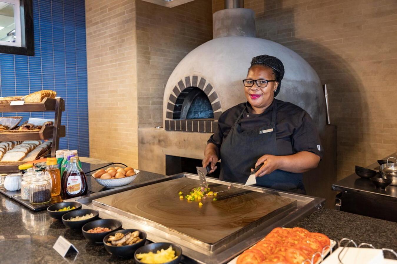 Protea Hotel By Marriott Mossel Bay Bagian luar foto