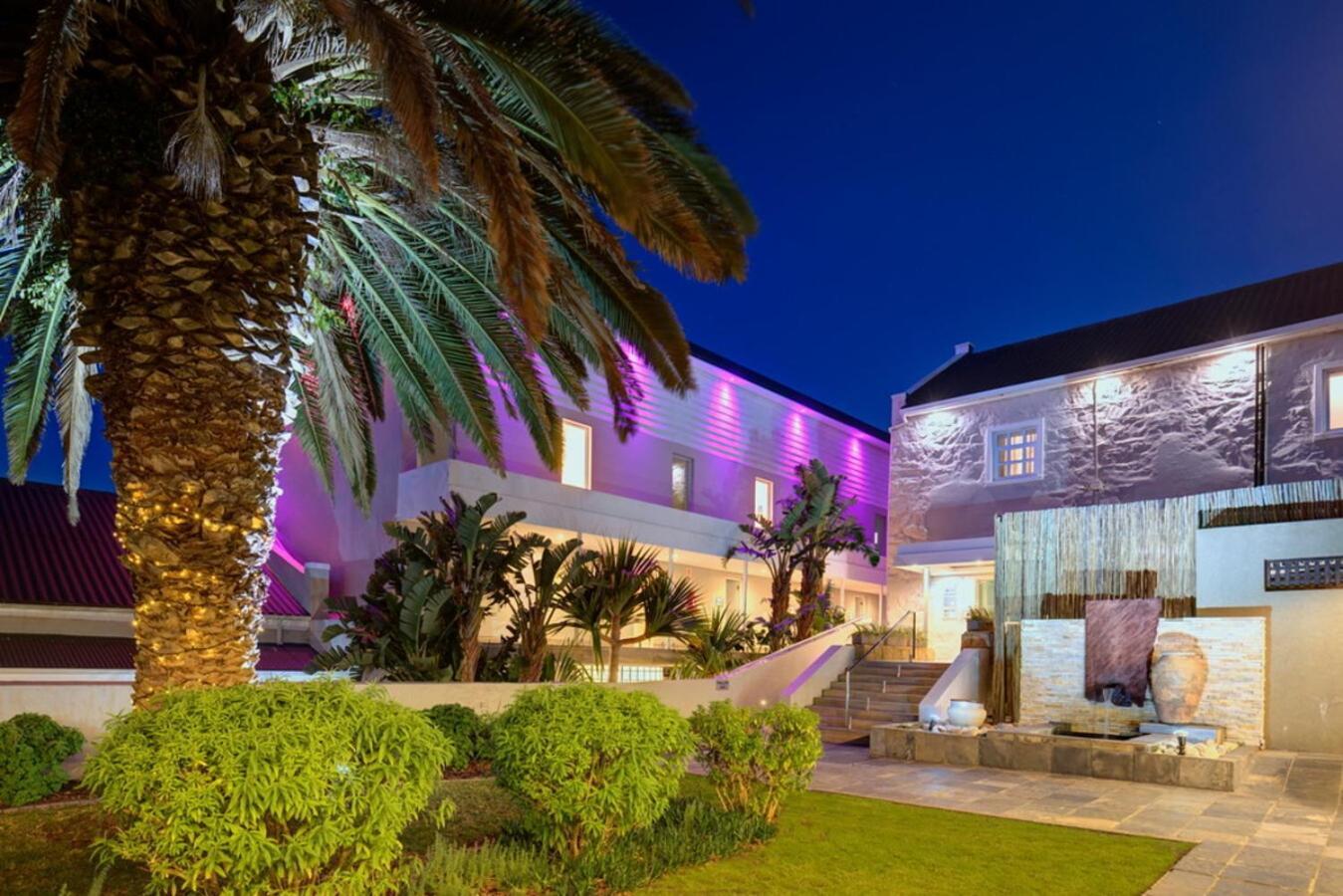 Protea Hotel By Marriott Mossel Bay Bagian luar foto